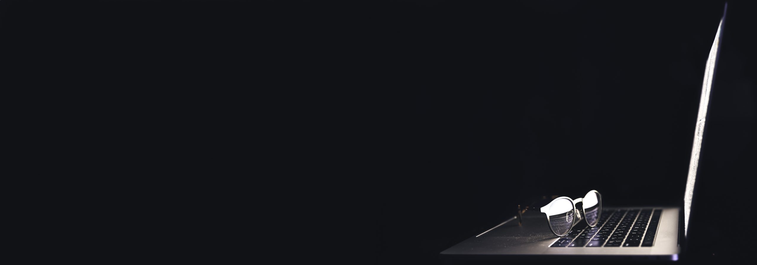 Conferencia Virtual – Liderazgo en tiempos turbulentos de las mujeres siglo XXI – Arequipa